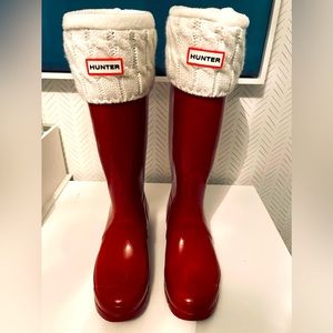 Hunter Women’s Size 10 Military Red Tall Rain Boots with Socks